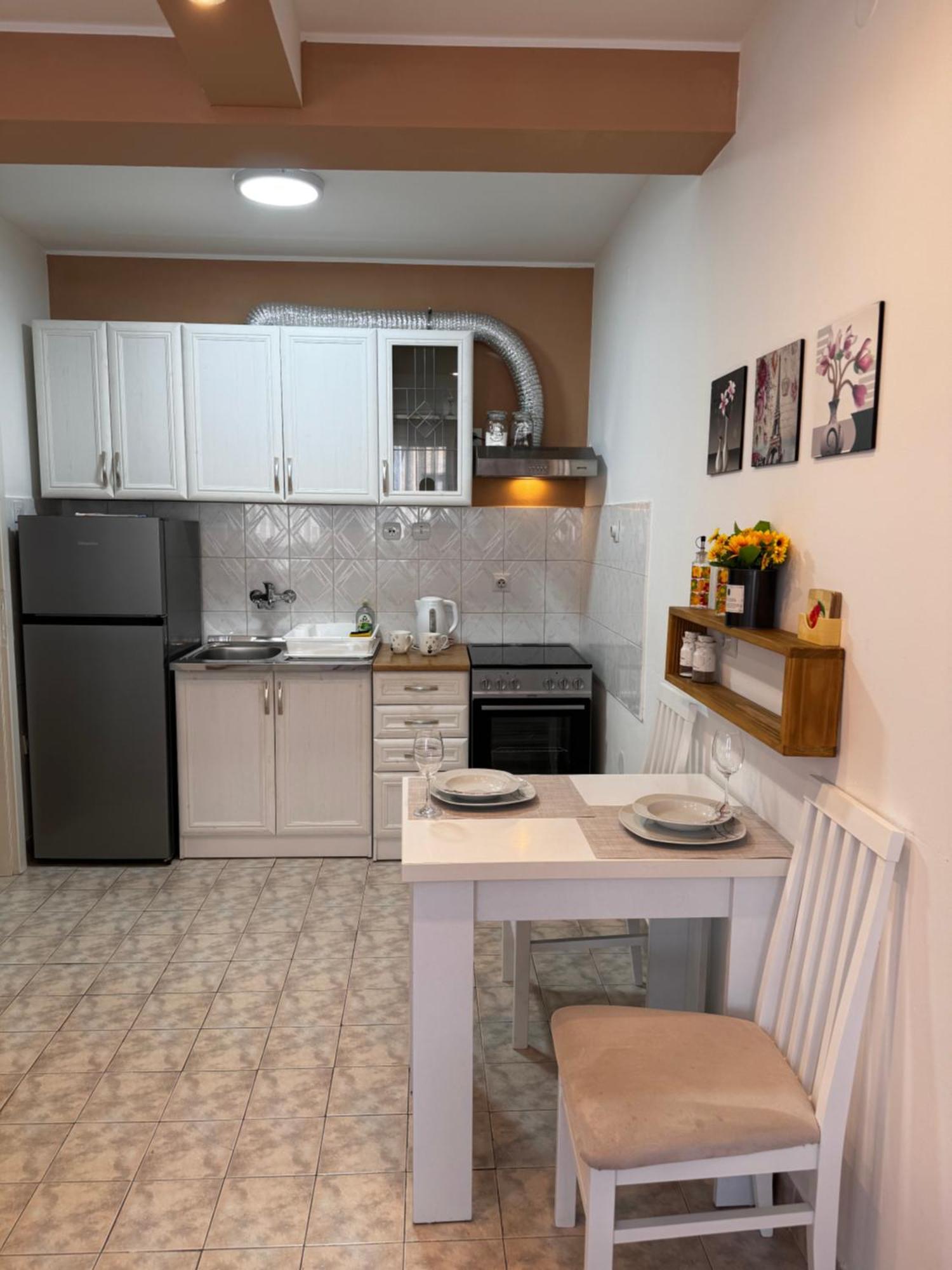 Post Apartmani - Sajam Novi Sad Exterior foto